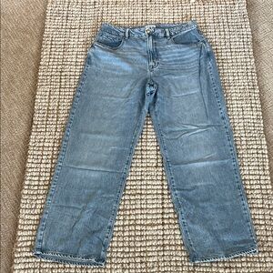 Good American High-Rise Straight-Leg Jeans in Light Blue Wash